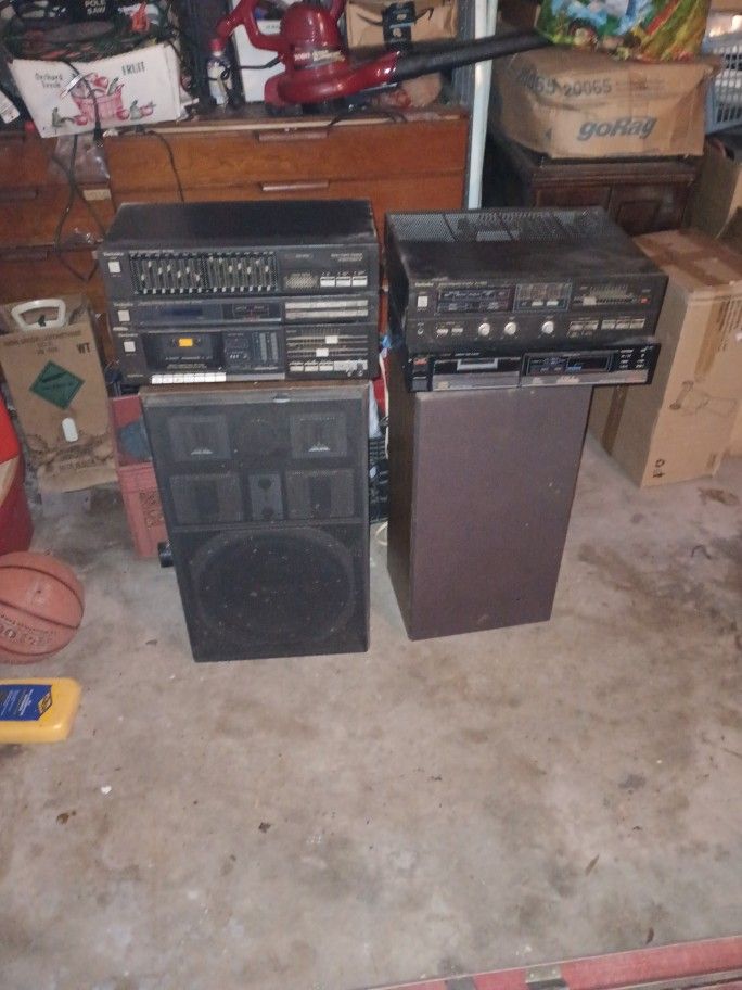 Technics Stereo System With 2 Big Speaker's $75.00