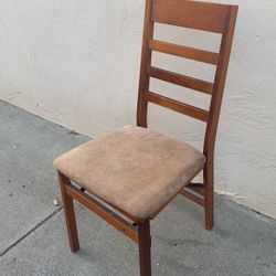 Set Of 4 Wooden Dining Chairs