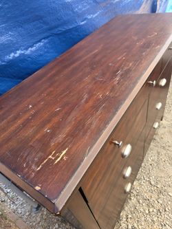 Dresser