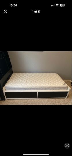 IKEA day bed /twin mattress/2 drawers