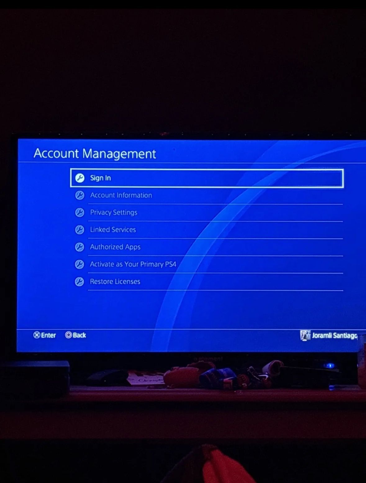 PS4 Slim 