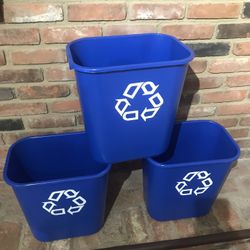 Brand New Garbage / Recycling Bucket