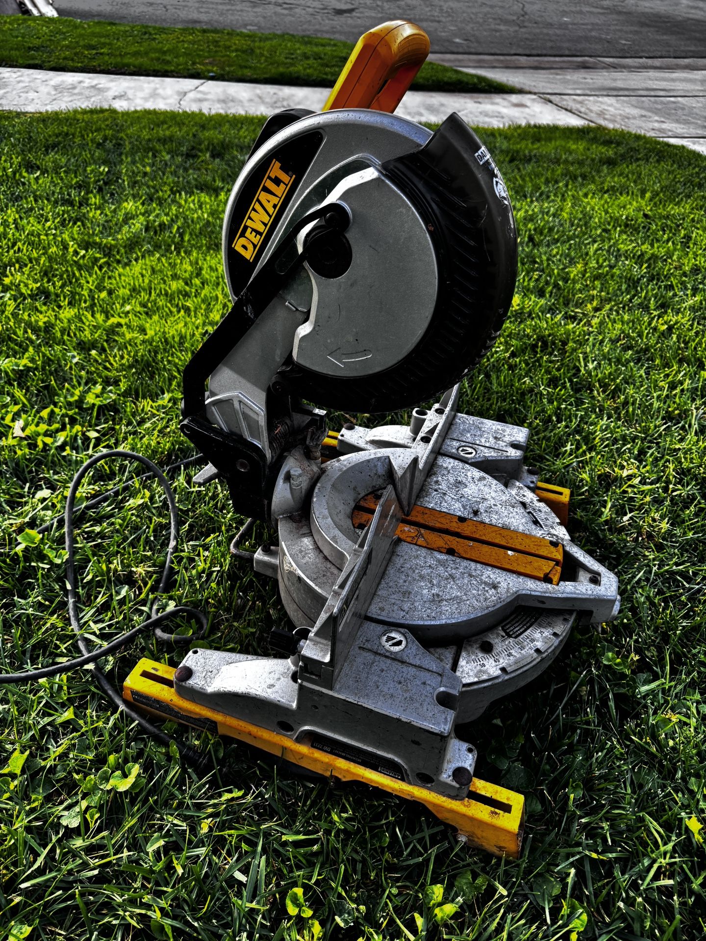 Dewalt DW703 Miter Saw