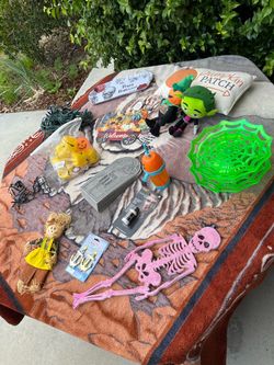 Halloween home decor $20 for all