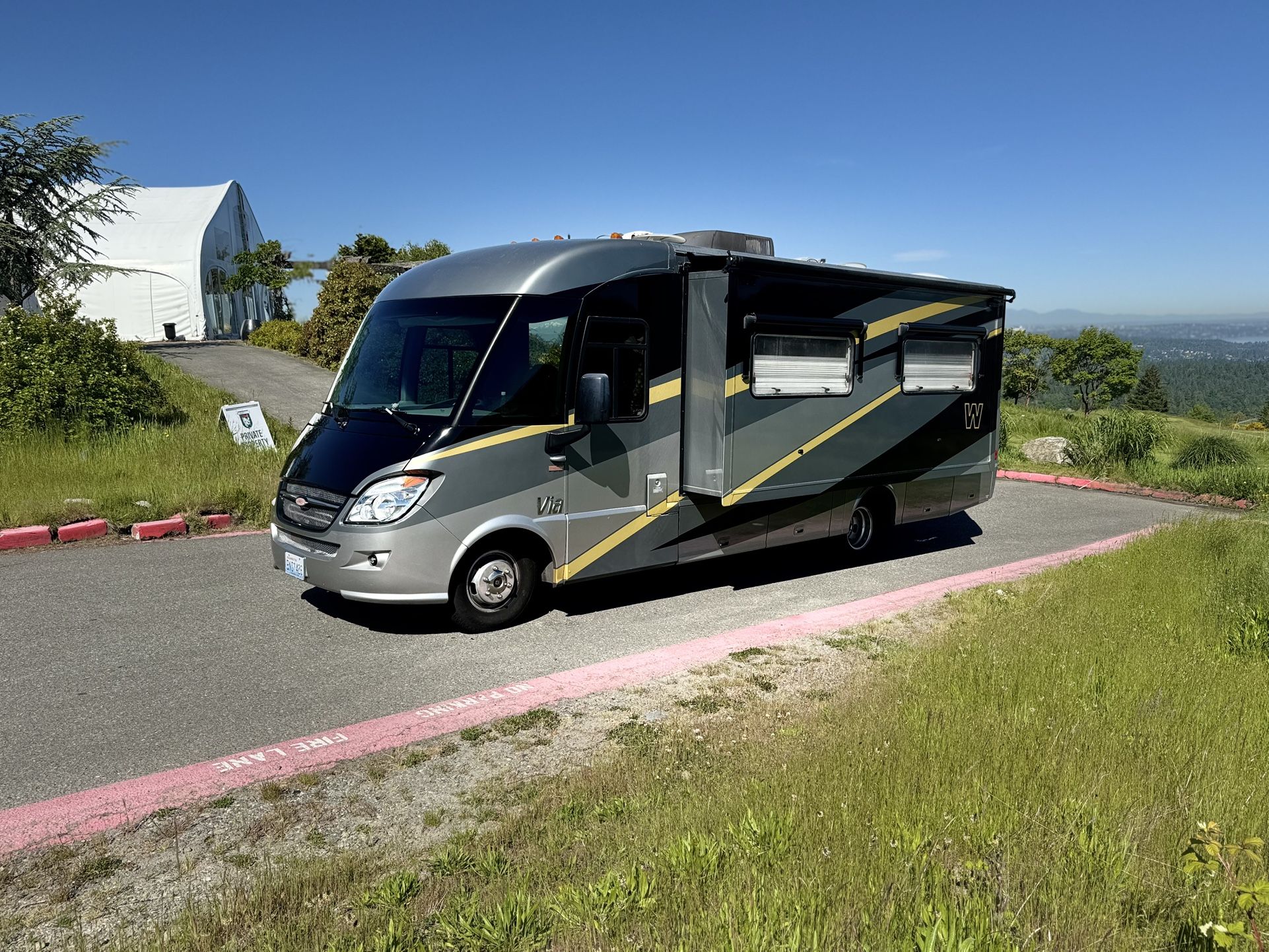 2010 Winnebago Via