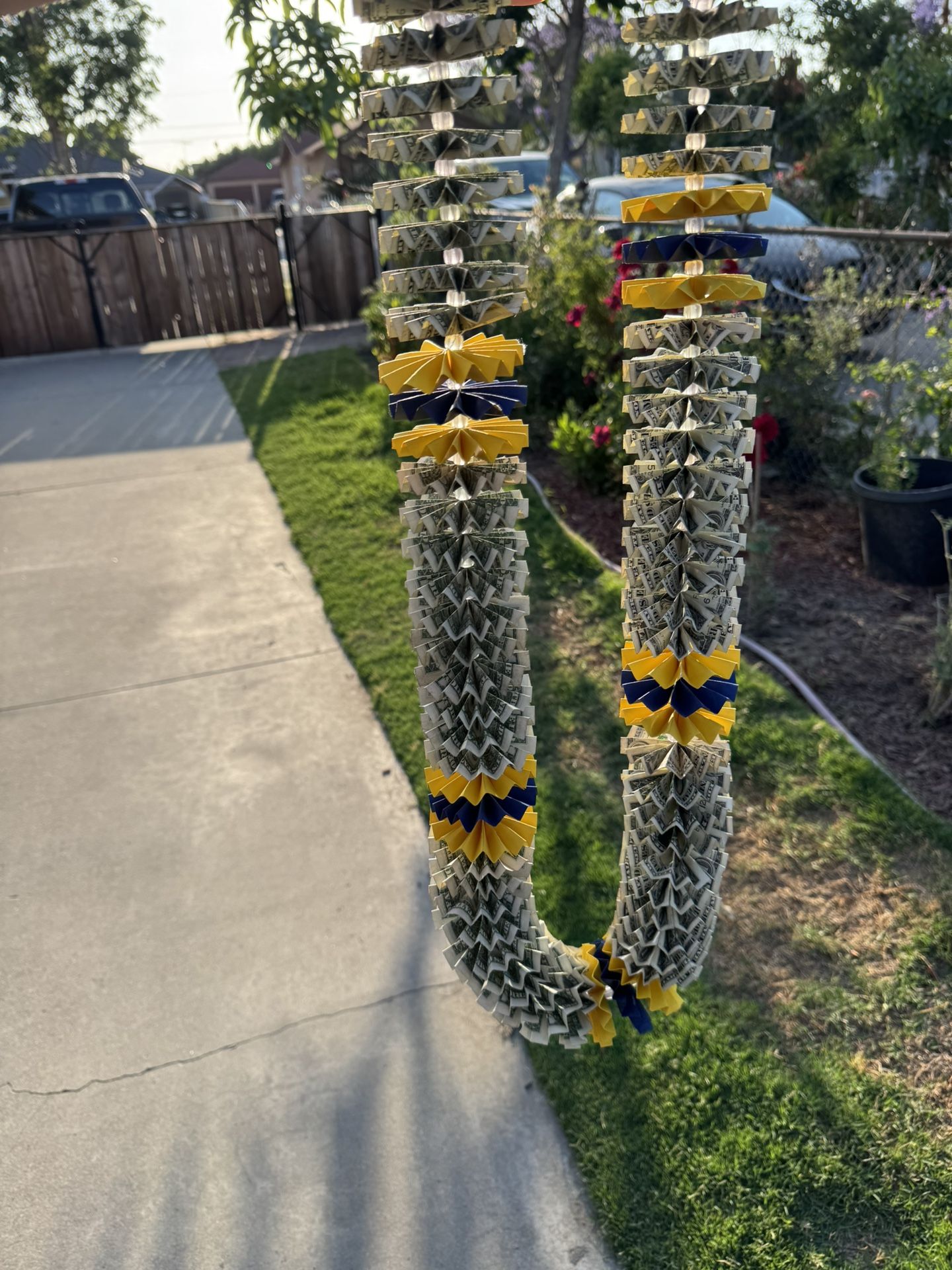 Money Lei