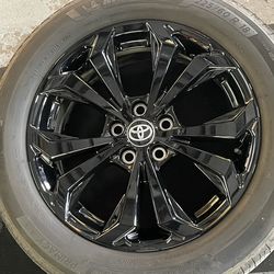18” TOYOTA RAV 4 OEM WHEELS AND TIRES