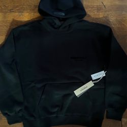 Essentials Stretch Limo