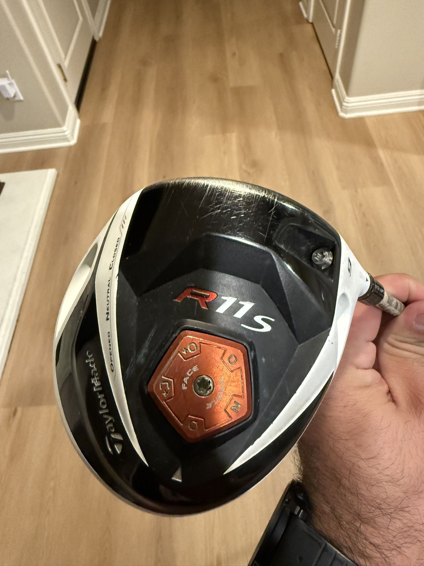Taylormade R11s Driver 9 Degree Rip Phenom Shaft (stiff)