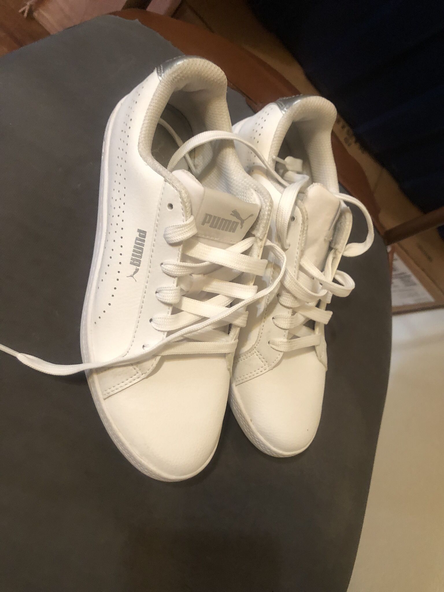 Puma Sneakers