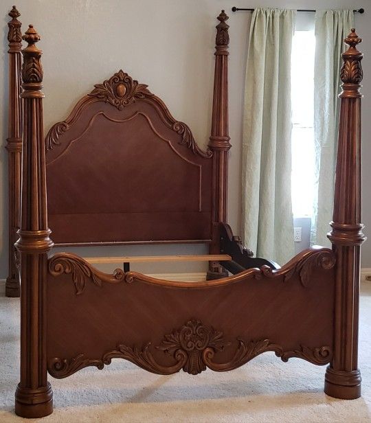 Pulaski Queen 4 Poster Bed & Armoire