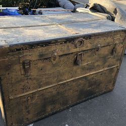 1972 vintage Trunk
