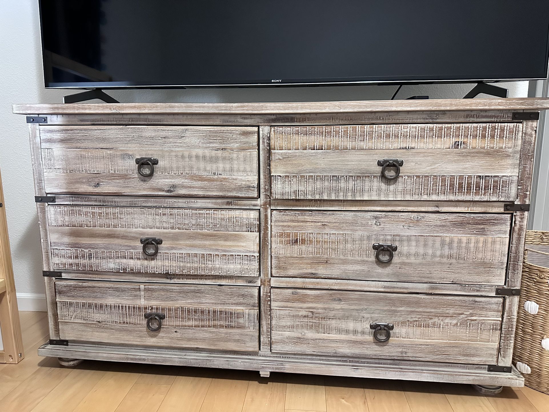 Wood Dresser