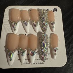 Medium Nails New