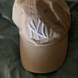 Tan yankee hat