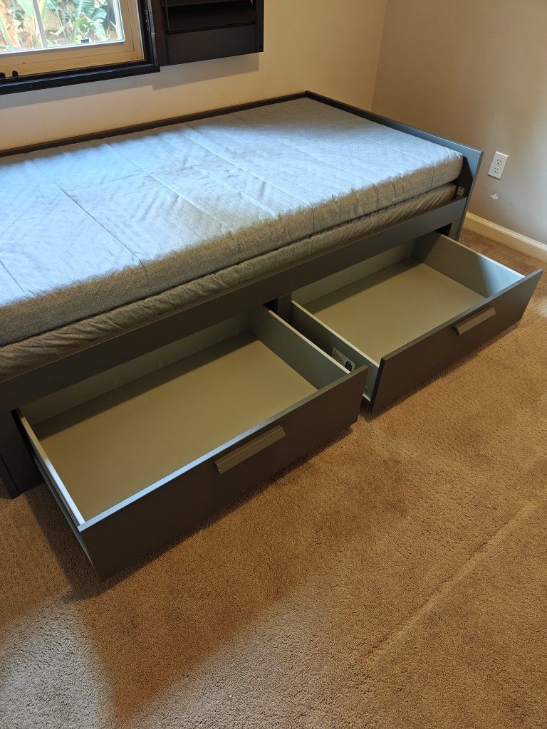 Extendible Twin Daybed/Sofa