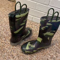 KIDS CAMOUFLAGE RAIN BOOTS