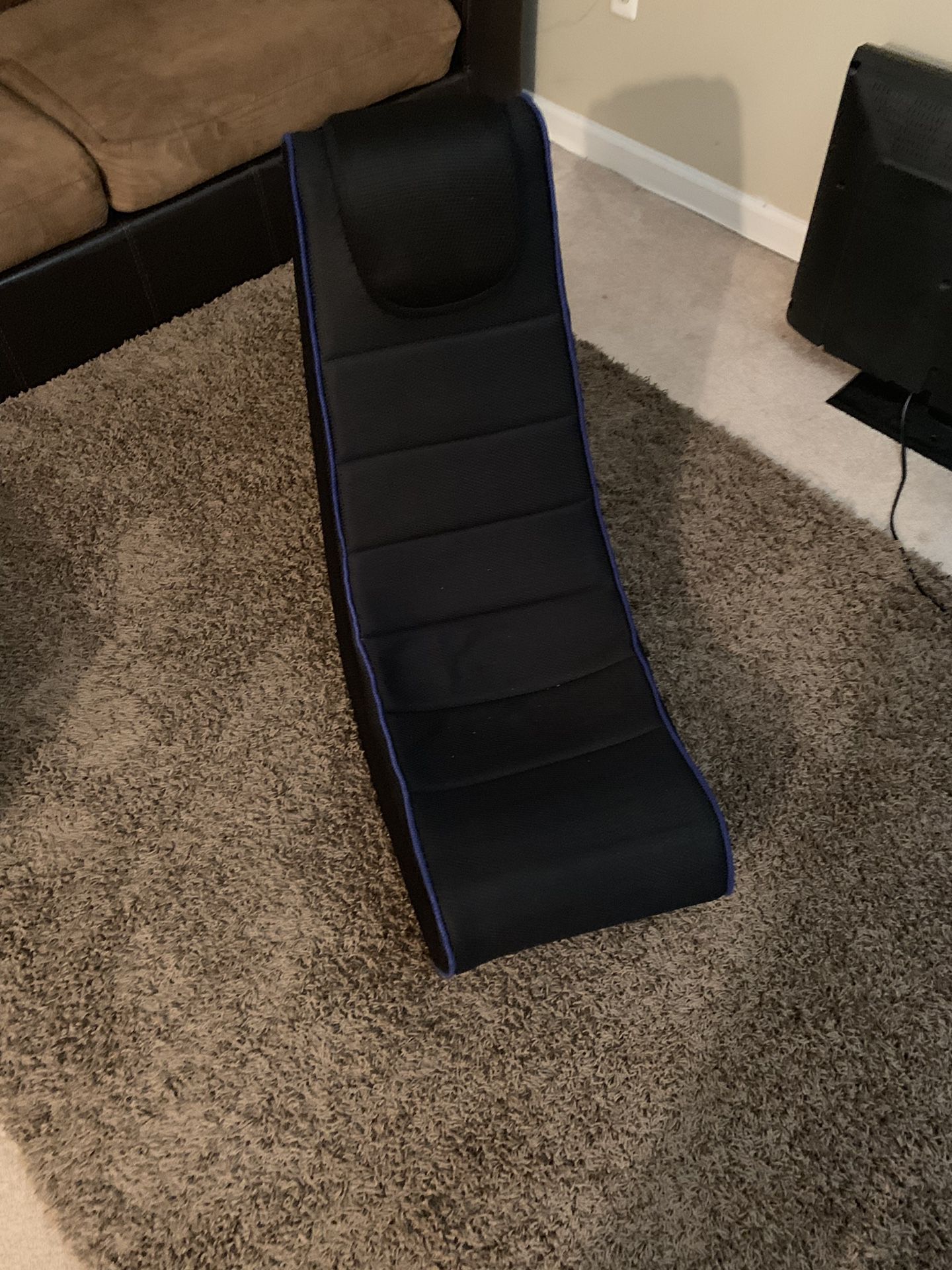 Game chair Black with Blue Stitching