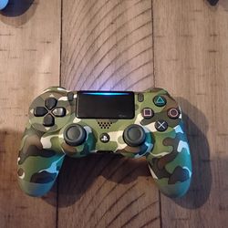 Sony Dualshock 4 Wireless Controller for PlayStation 4 - Green Camouflage Works