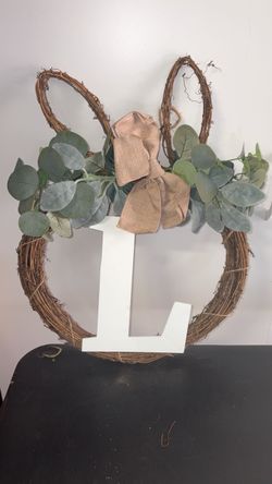 Easter wreath letter L $3