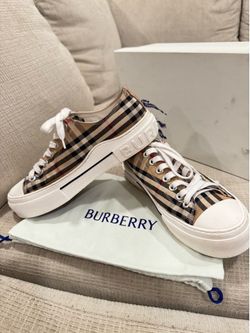 Burberry shoes
