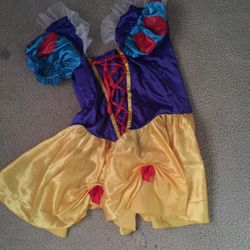 Snow White costume