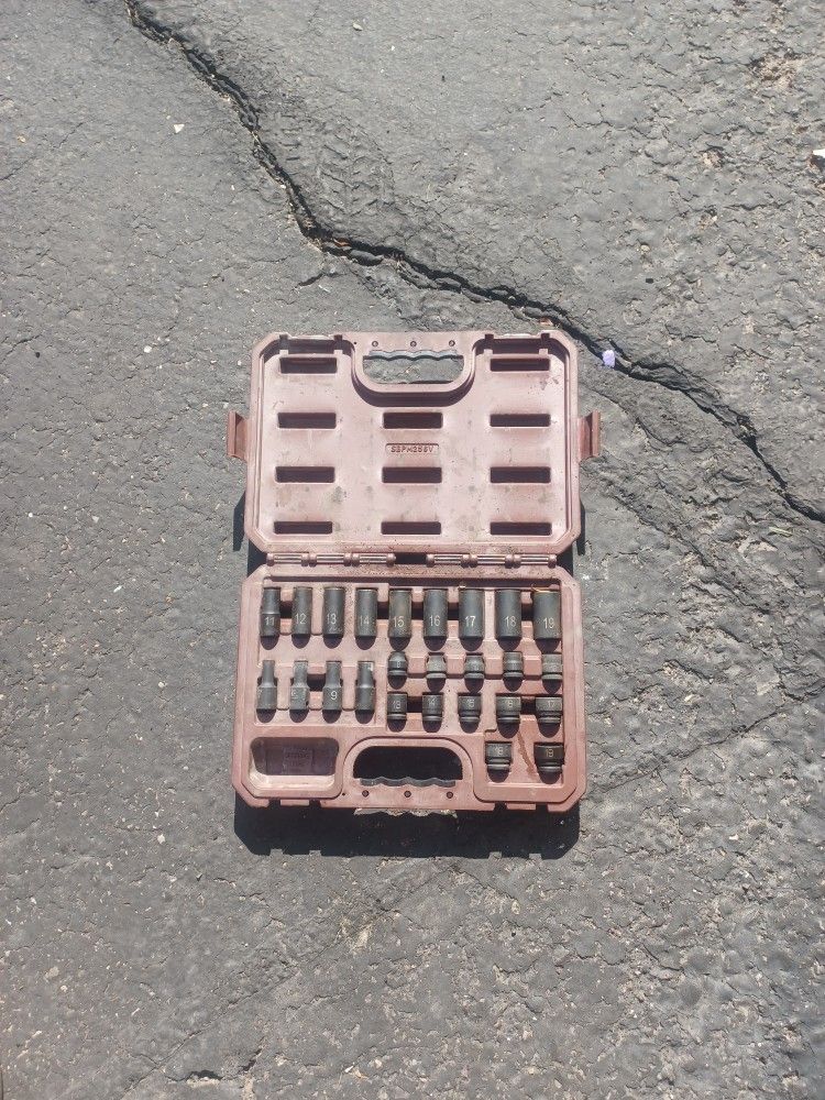 Matco tool 25 piece heavy duty socket set for Sale in Phoenix, AZ OfferUp