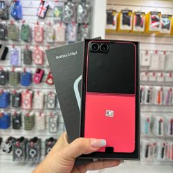 Brand New Z Flip 7 512gb Unlocked‼️ Financing Available Only 50 Down👌