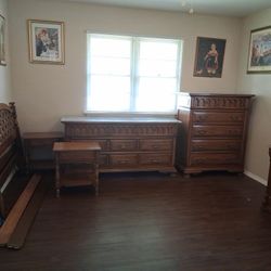 Solid Walnut Bedroom Set Full size 