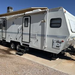 2001 Nash camper trailer 