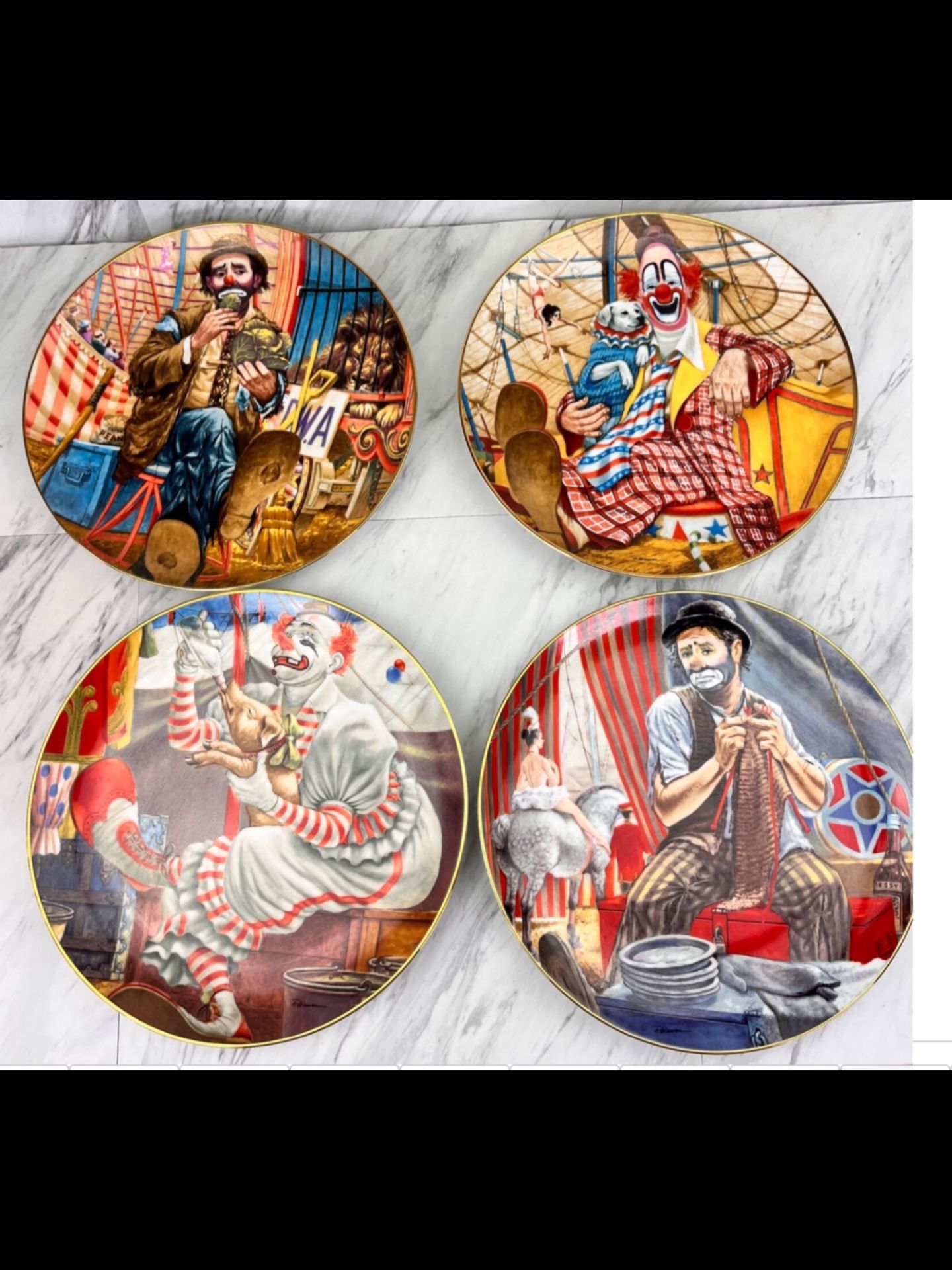 Royal Manor 1982 Limited edition the greatest clowns of the circus porcelain plates