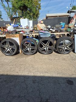 Mercedes amg rims 22in