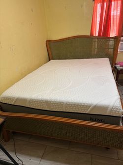Queen size bed