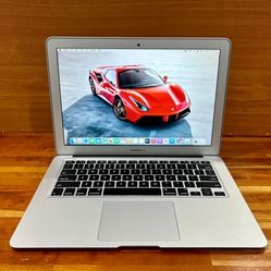 Apple MacBook Air 13” 2015 2.2Ghz i7 8GB 256GB SSD Fully Functional Perfect for Student//Work//Home