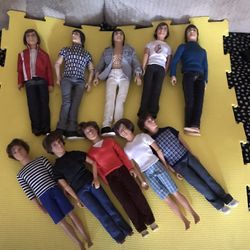 Barbies And Kens 