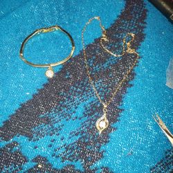 Goldstone Bracelate N Goldtone Necklace With Diamond Pendant 