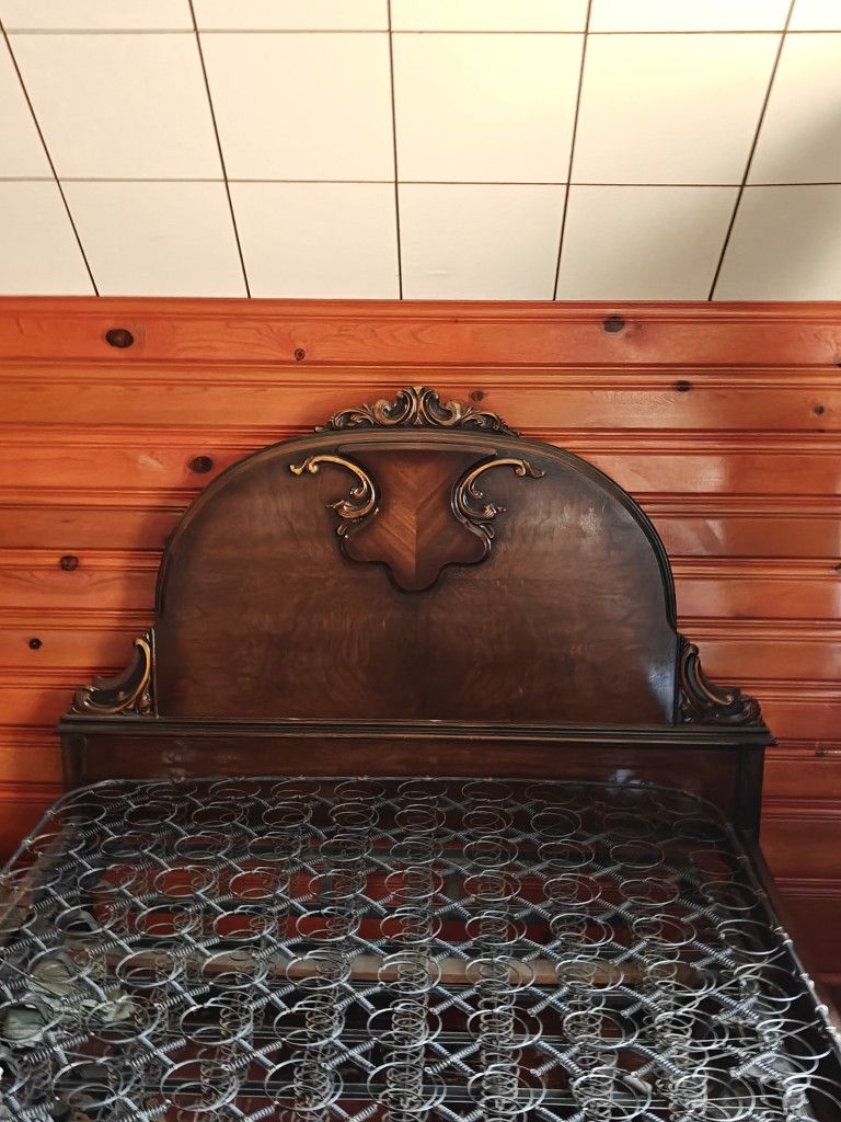 Vintage 3-piece Full Bedroom Set