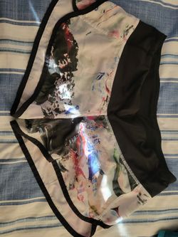 Lululemon Speed Up Shorts