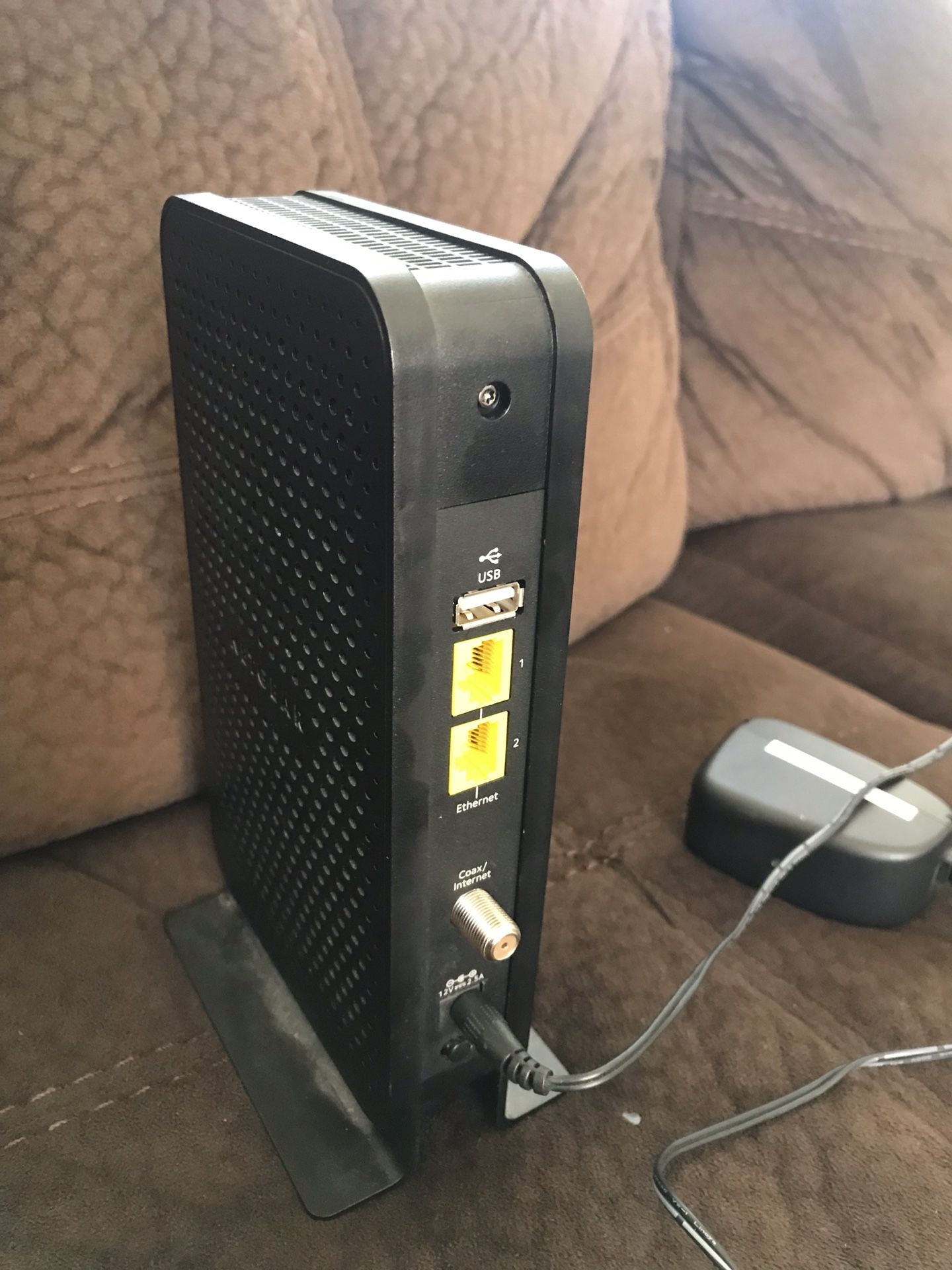 Netgear C3700 WiFi Cable Modem Router me for Sale in Irvine, CA OfferUp