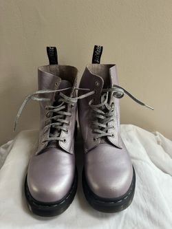 Dr. Martens Women’s US 8 AirWair Lace-Up Boots