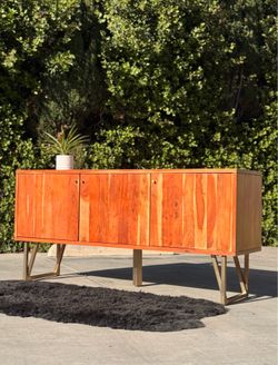 Crate & Barrel Hayes 70” Solid Wood Credenza – MCM TV Stand Sideboard