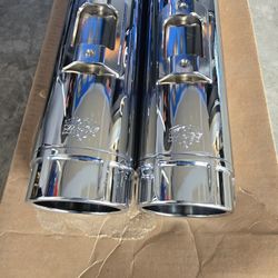 Vance and Hines  4 1/2in Slip Ons