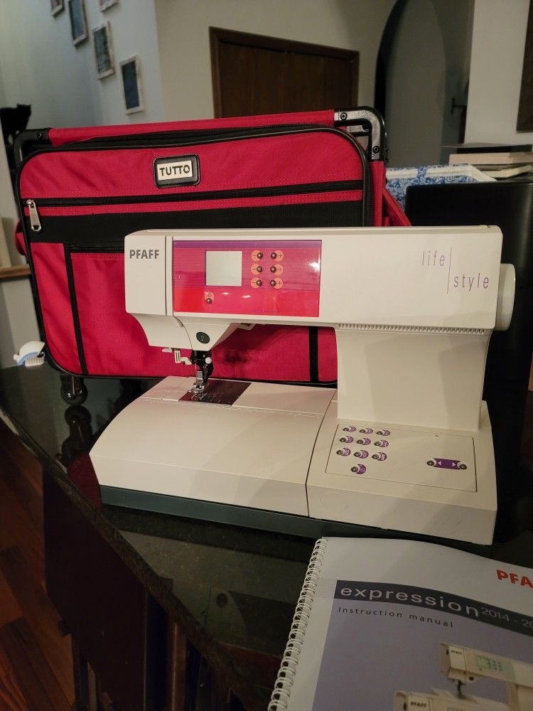 Pfaff Expressions Sewing Machine