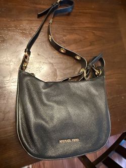 Michael Kors Raven Large cross body purse