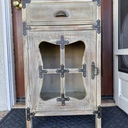 Gorgeous Nightstand Side Table