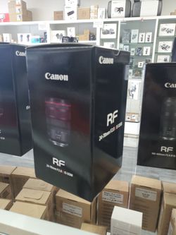 Canon RF 24-70mm F2.8
