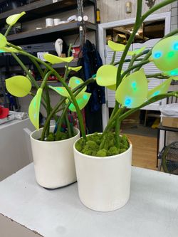 $375 2 Fluora Floor Plant 18 Leaves LED Light