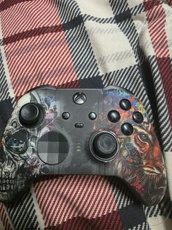 Xbox elite controller with everything