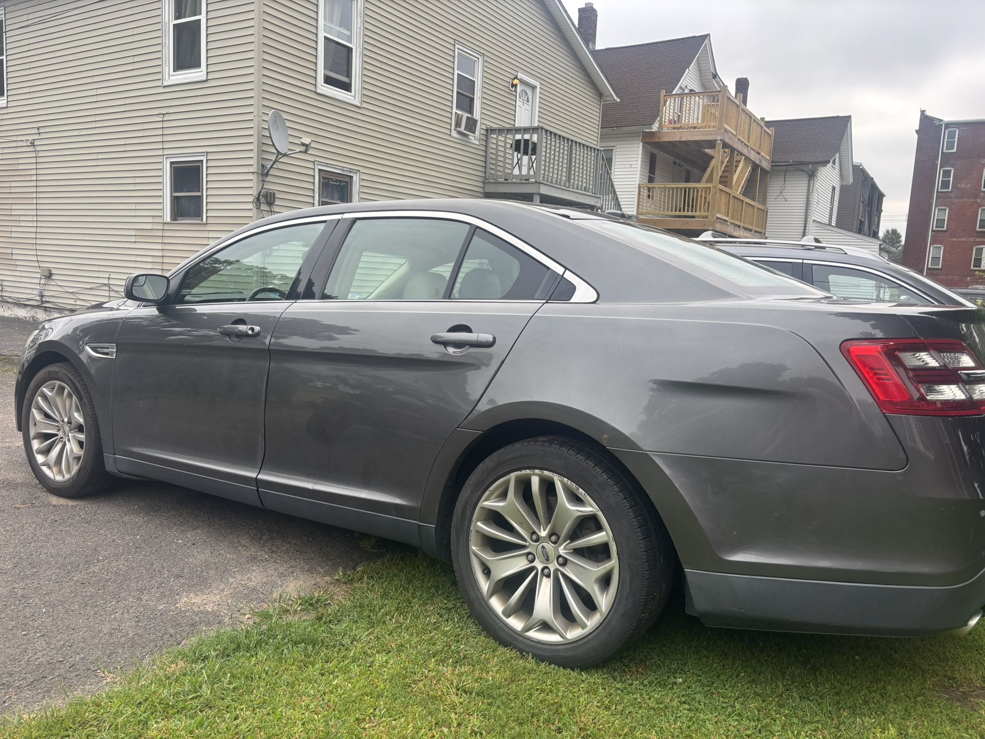 2015 Ford Taurus