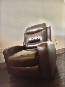 🌟Free Brown Recliner for Pick Up